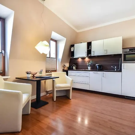 Kaisers Vis A Vis - Doppelzimmer 아파트